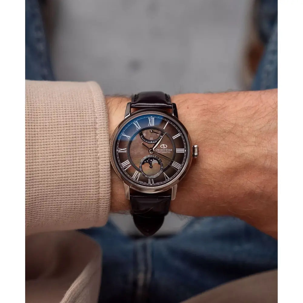 Orient Star RE-AY0121A00B Automatic Moon Phase Limited Edition (180 pieces worldwide) "Lake Tazawa" Mother-of-Pearl Dial 41mm Leather Strap Men's Watch