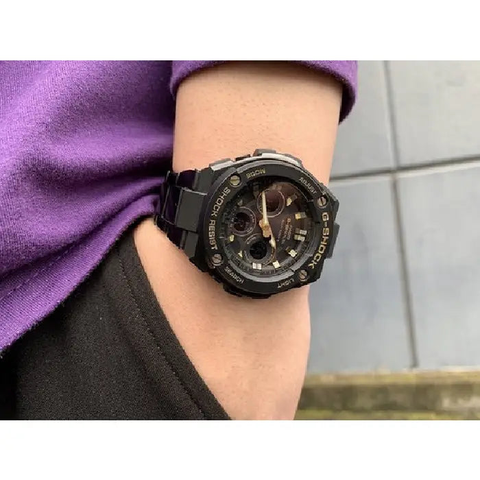 Casio GST W300BD 1A solar powered G Shock mens watch dial close-up