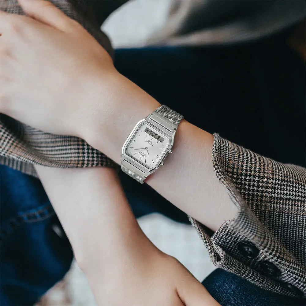 Casio Vintage "Silver Mesh" AQ-230EM-7ADF Silver Dial 29.8mm Stainless Steel Men's Watch