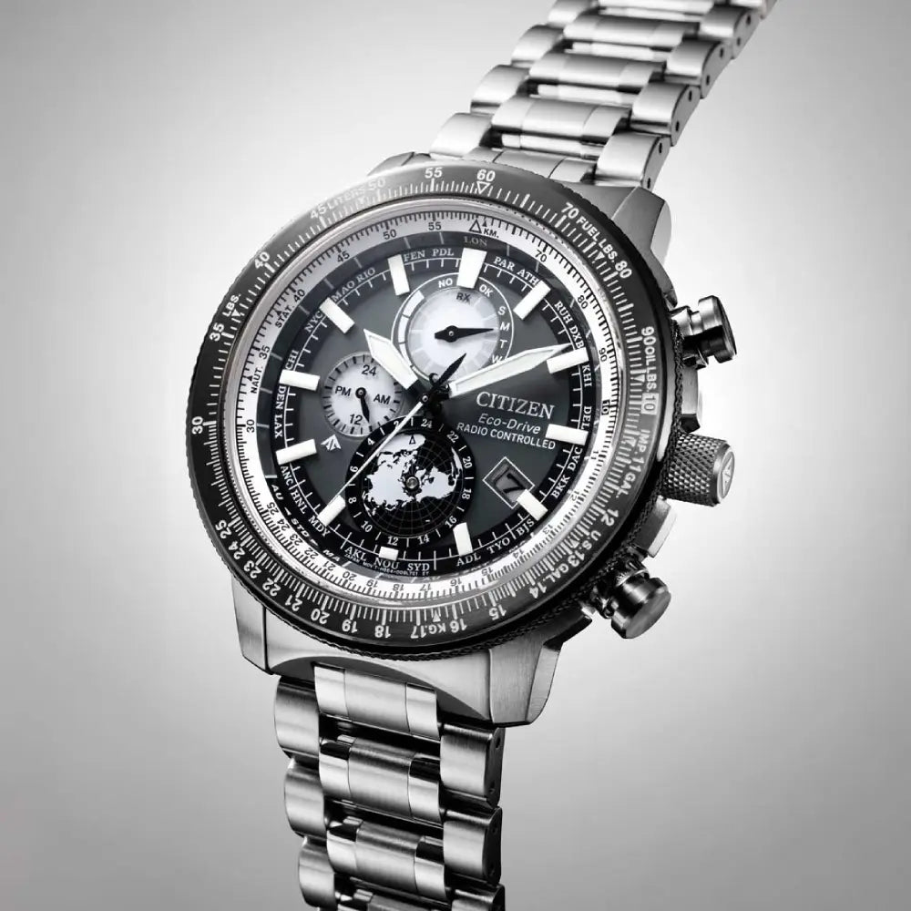 Citizen BY3006-53H men’s watch close-up grey multi dial detail