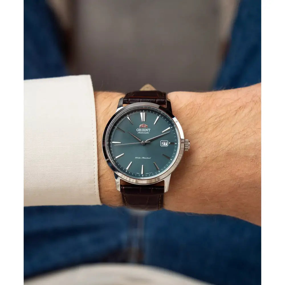 Orient RA-AC0F13E30B men's watch side profile leather strap