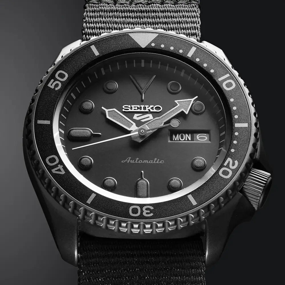 Seiko 5 Sports SRPD79K1 Street SKX Series Men's Watch