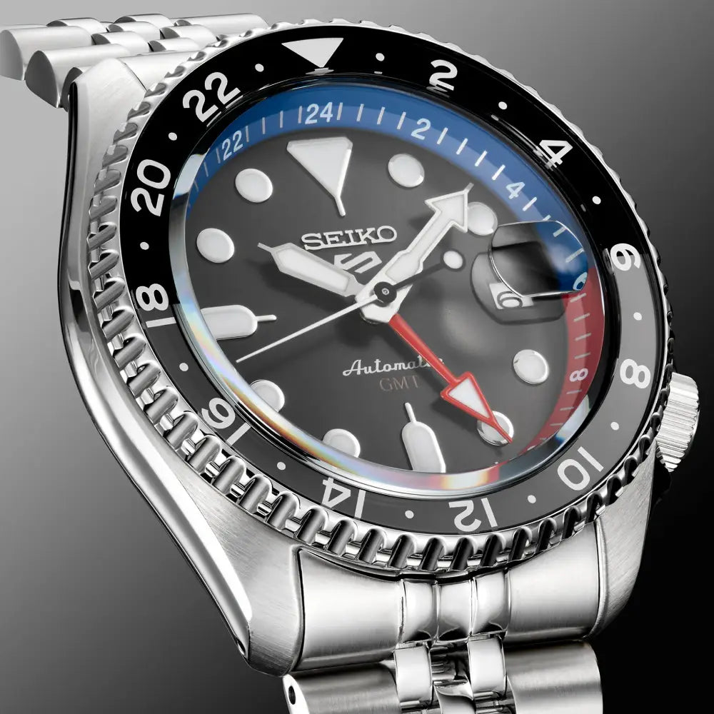 Seiko SSK019 SKX GMT Diet Pepsi men’s watch charcoal dial stainless steel